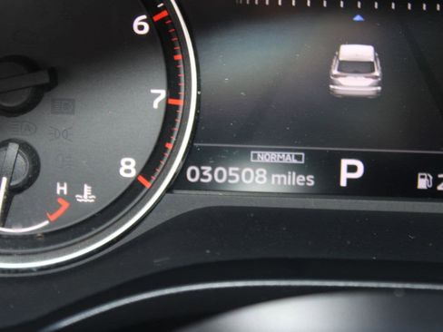 Used 2024 Mitsubishi Outlander SE image 11