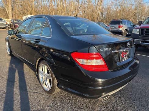 Used 2011 Mercedes-Benz C 300 4MATIC Sedan image 7