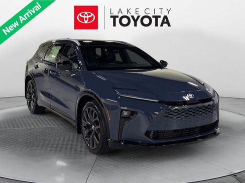 New 2025 Toyota Crown Signia image 7