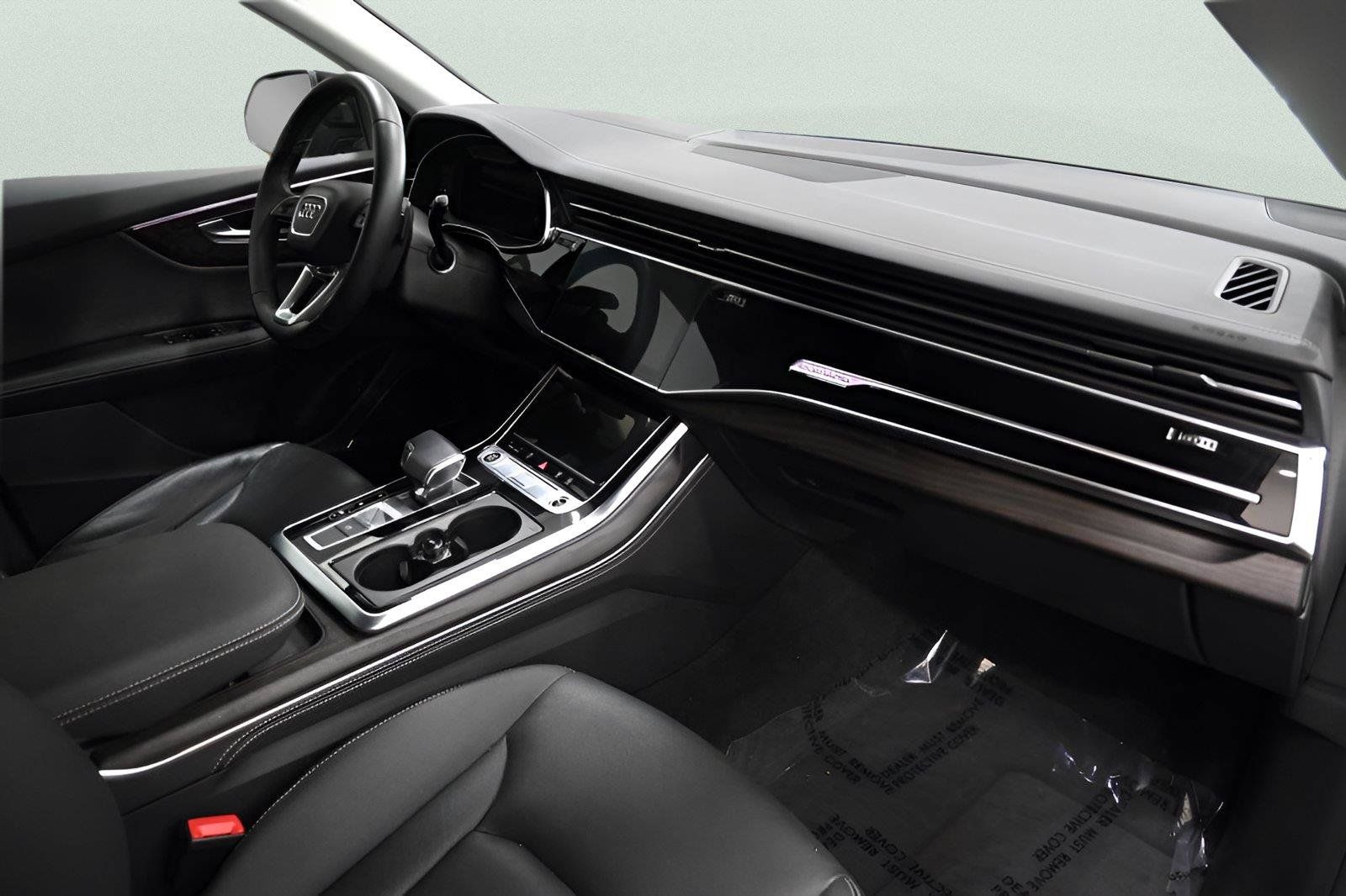 Used 2023 Audi Q8 Prestige AWD/4WD image 21