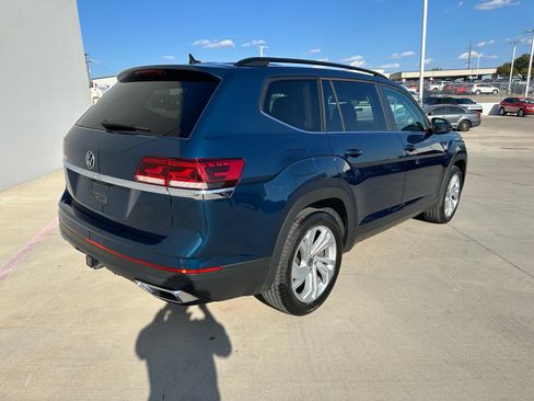 Used 2023 Volkswagen Atlas SE w/ Panoramic Sunroof Package FWD image 7