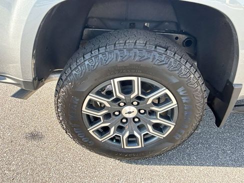 Used 2026 Chevrolet Colorado Z71 AWD/4WD image 26