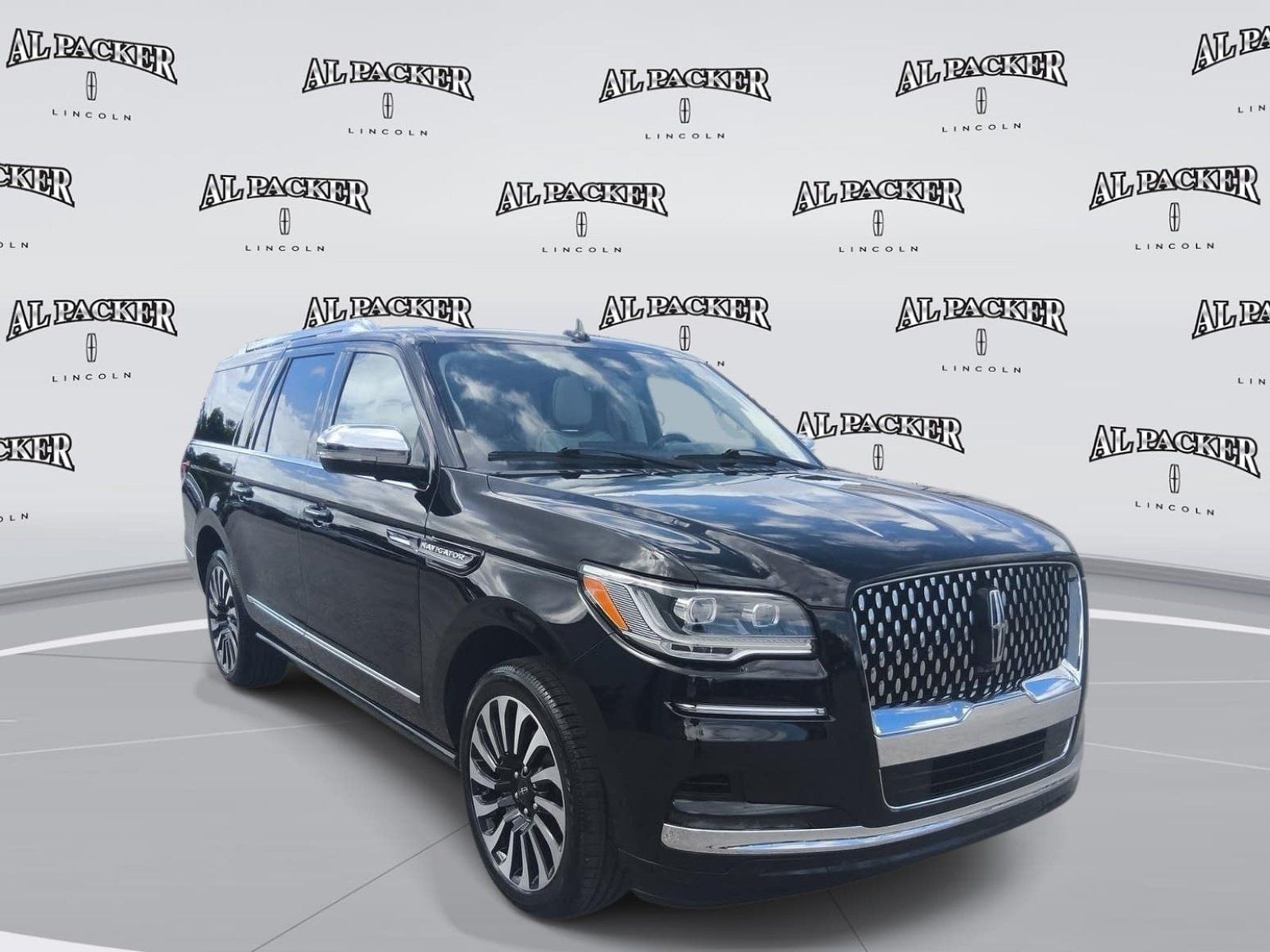 Certified 2024 Lincoln Navigator L Black Label AWD/4WD image 7