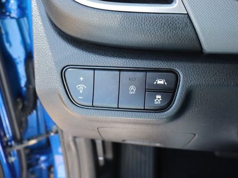 Used 2023 Kia Seltos LX AWD/4WD image 11