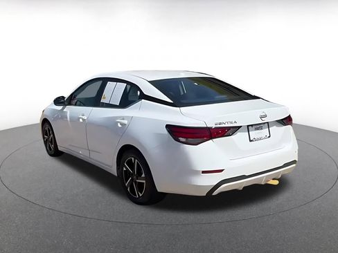 Used 2025 Nissan Sentra SV FWD image 10