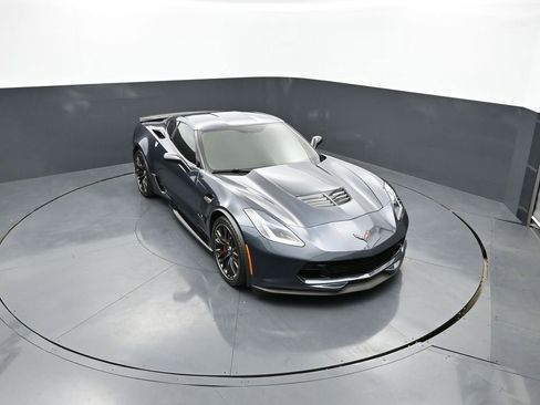 Used 2019 Chevrolet Corvette Z06 RWD image 18