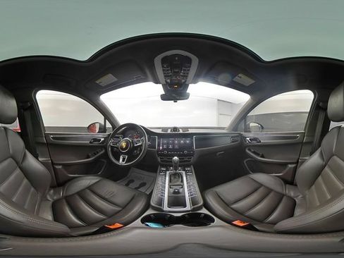 Used 2021 Porsche Macan GTS AWD/4WD image 13