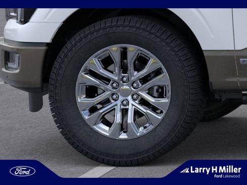 New 2025 Ford F150 King Ranch w/ FX4 Off-Road Package image 19