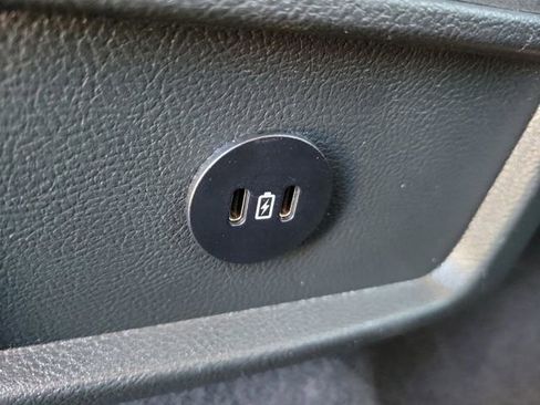 Used 2024 Ford Edge SEL image 15