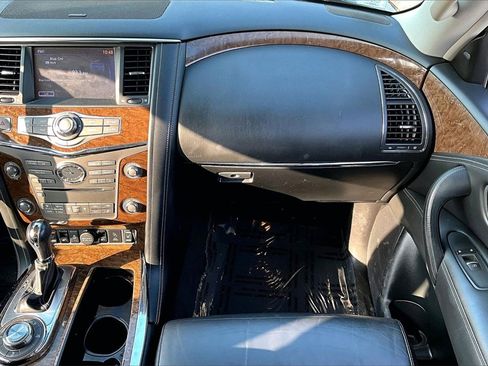 Certified 2017 INFINITI QX80 4WD w/ Driver Assistance Package image 26