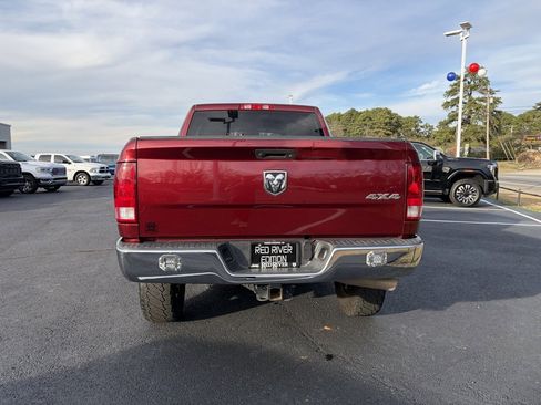 Used 2018 RAM 2500 Tradesman w/ Chrome Appearance Group image 4
