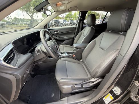 Used 2025 Buick Encore GX Preferred image 28