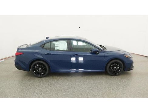 New 2026 Toyota Camry SE FWD image 11