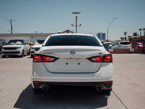 Used 2023 Nissan Altima 2.5 SR FWD image 5