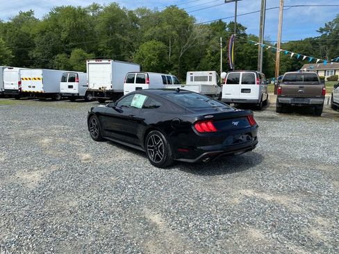 Used 2022 Ford Mustang Premium image 8