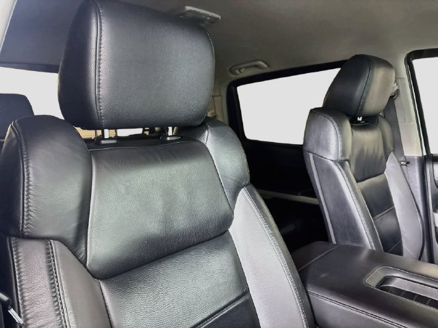 Used 2021 Toyota Tundra Limited w/ Limited Premium Package AWD/4WD image 28