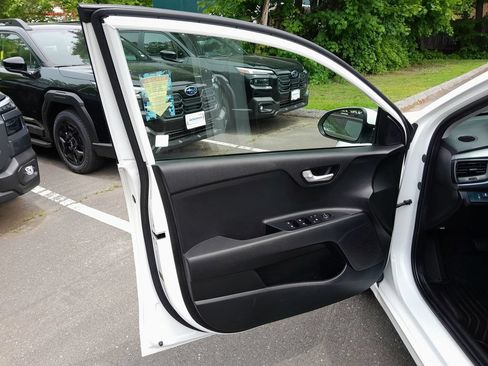 Used 2020 Kia Rio S FWD image 11