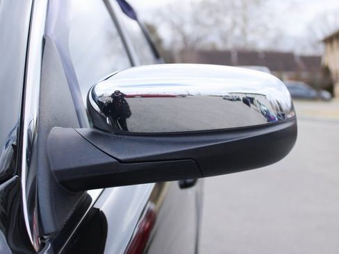 Used 2015 Ford Taurus Limited w/ Equipment Group 301A image 7