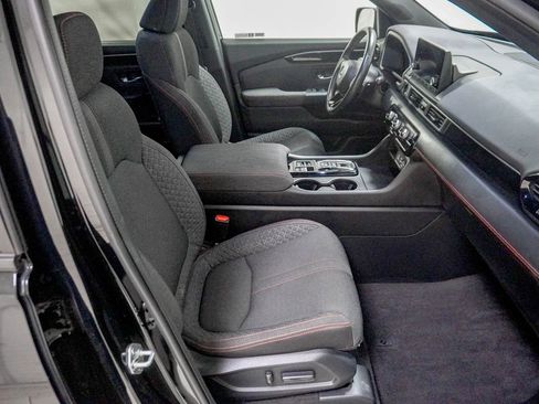 Certified 2024 Honda Pilot Sport image 28