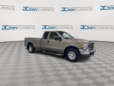 Used 2003 Ford F250 XL RWD image 2