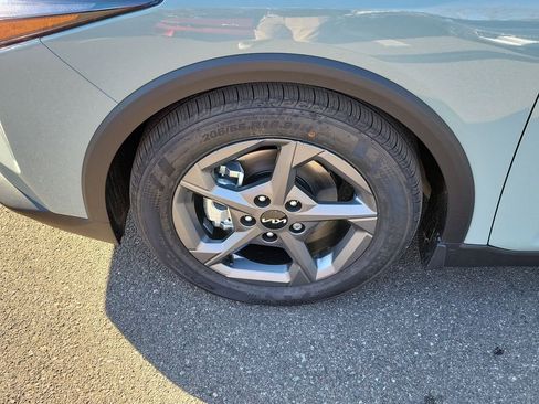 New 2026 Kia K4 FWD image 35