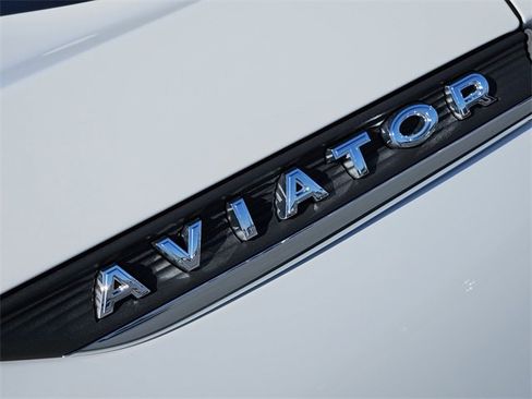 New 2026 Lincoln Aviator Reserve w/ Luxury Package image 11