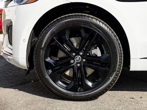 New 2026 Jaguar F-PACE R-Dynamic S image 11