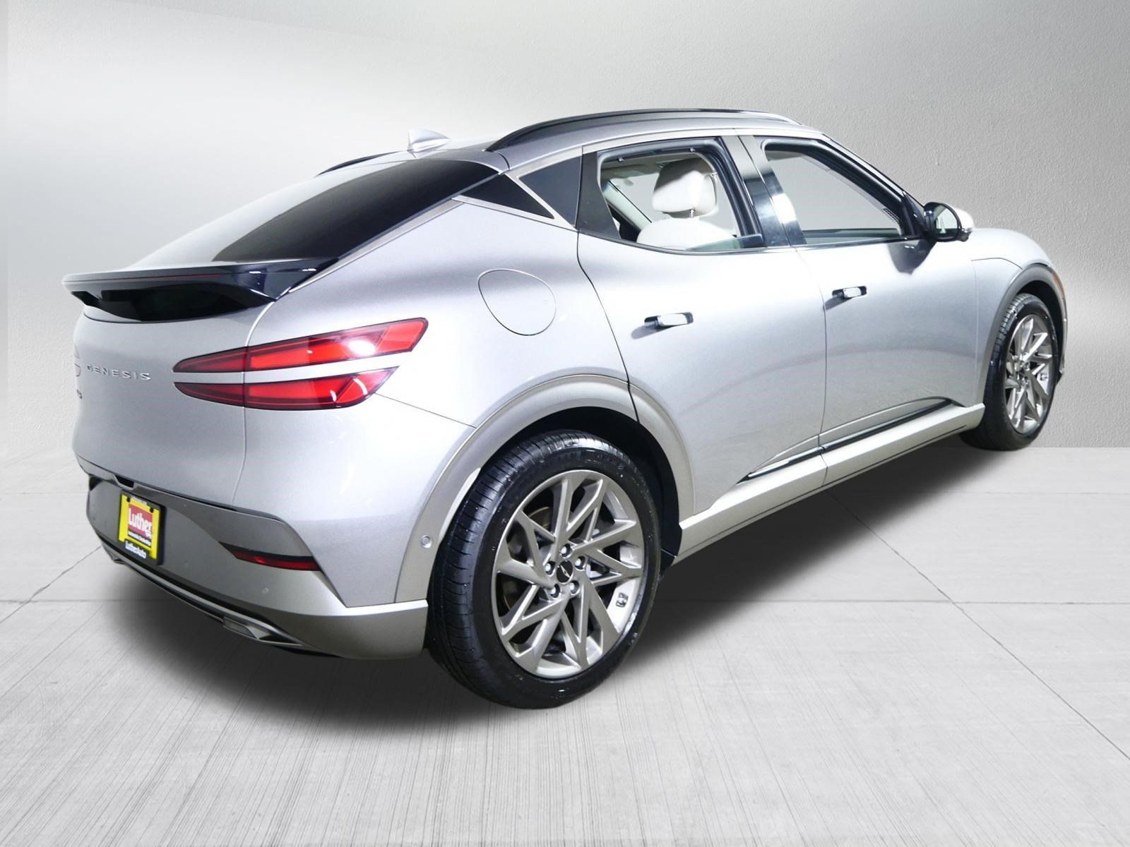 Certified 2023 Genesis GV60 Advanced AWD/4WD image 7