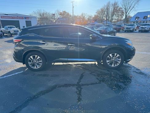 Used 2016 Nissan Murano S image 6