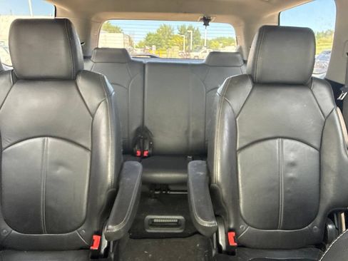 Used 2016 GMC Acadia SLT AWD/4WD image 22