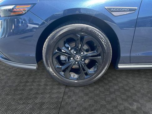 Used 2025 Honda Accord SE image 14