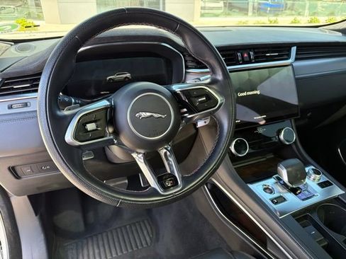 Used 2022 Jaguar F-PACE SVR AWD/4WD image 7