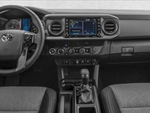 Used 2022 Toyota Tacoma TRD Off-Road w/ Technology Package image 14