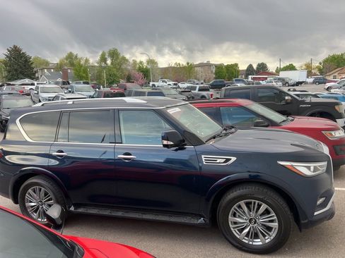 Used 2024 INFINITI QX80 Luxe image 3