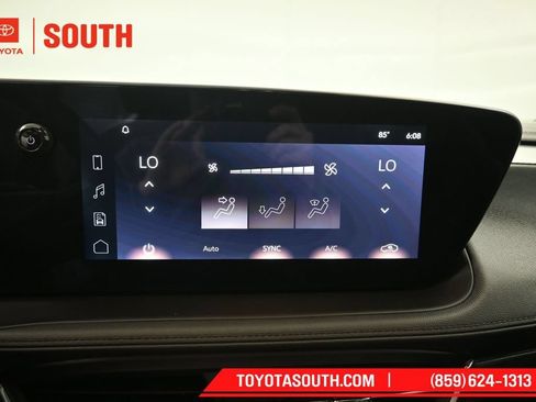 Used 2025 Buick Encore GX Avenir w/ Avenir Convenience Package AWD/4WD image 15