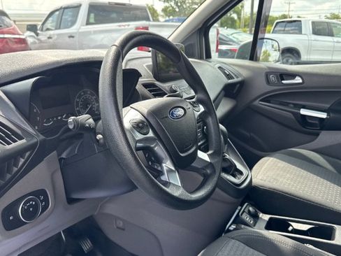 Used 2022 Ford Transit Connect XLT FWD image 16