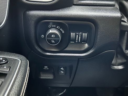 Used 2020 RAM 1500 Laramie image 19