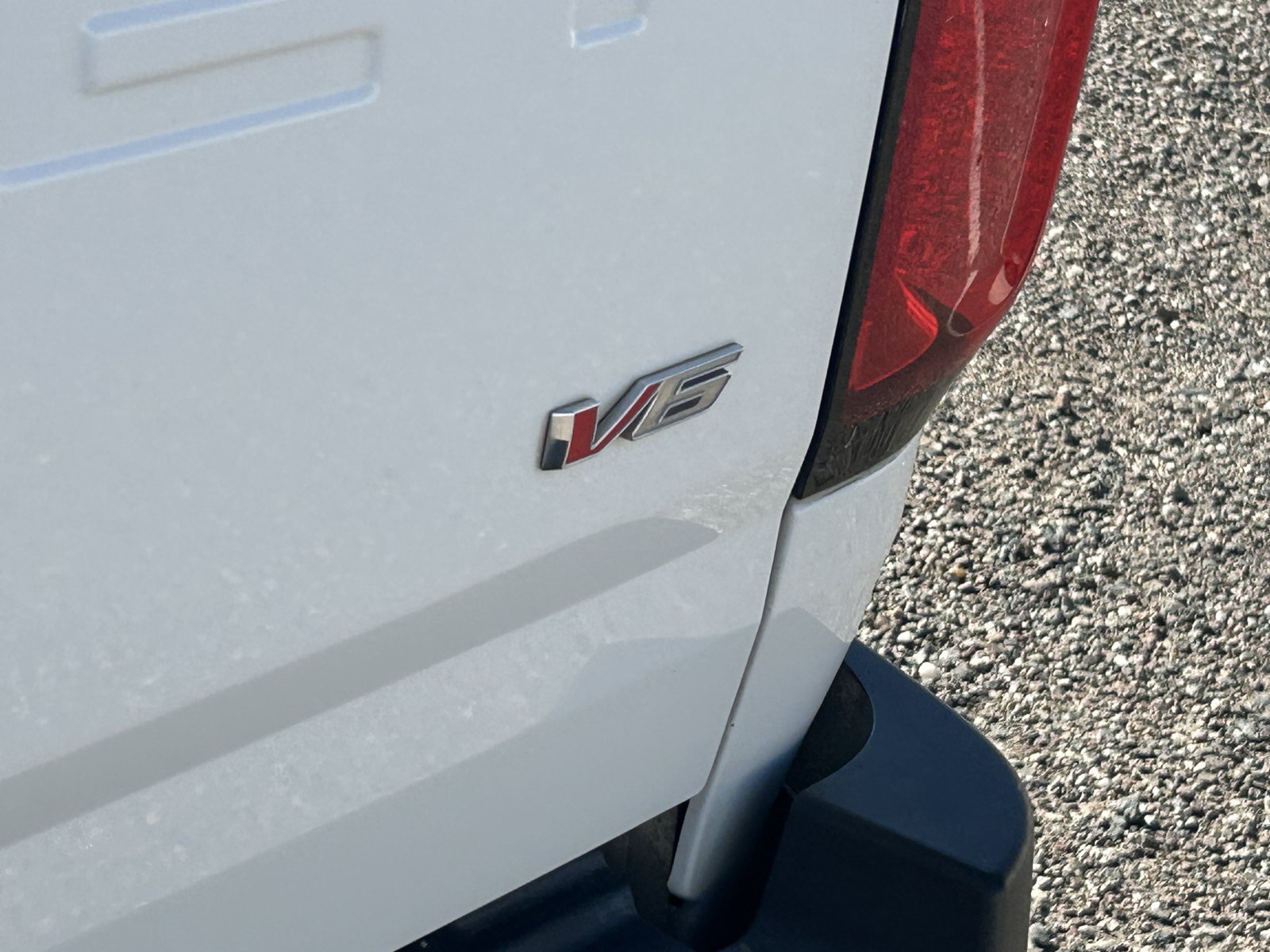 Used 2021 Chevrolet Colorado LT w/ Safety Package RWD image 9