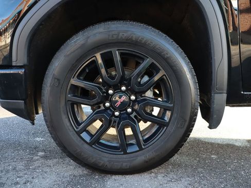 Used 2023 GMC Sierra 1500 Elevation image 29