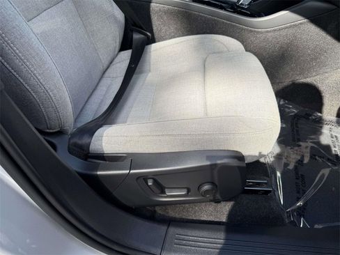 Used 2023 Volvo C40 P8 Recharge Ultimate image 15