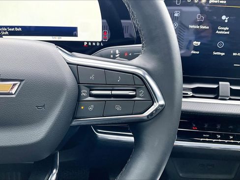 Used 2025 Chevrolet Equinox LT image 24