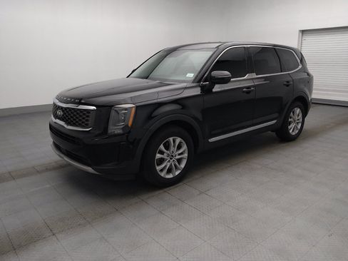 Used 2021 Kia Telluride LX FWD image 2