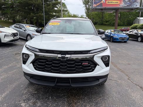 Used 2024 Chevrolet TrailBlazer RS FWD image 3