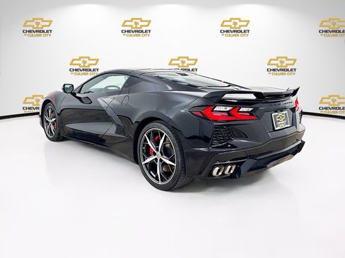 Used 2022 Chevrolet Corvette Stingray Preferred Cpe w/ Z51 Performance Package RWD image 6