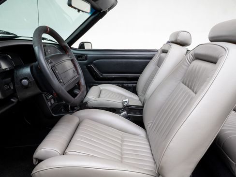 Used 1990 Ford Mustang GT RWD image 30