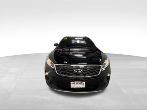 Used 2019 Kia Sorento EX AWD/4WD image 3