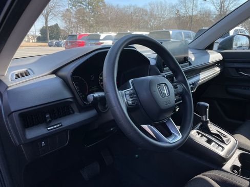 Certified 2025 Honda CR-V LX image 28