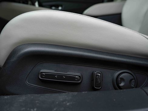 Used 2025 Honda Accord Touring image 40