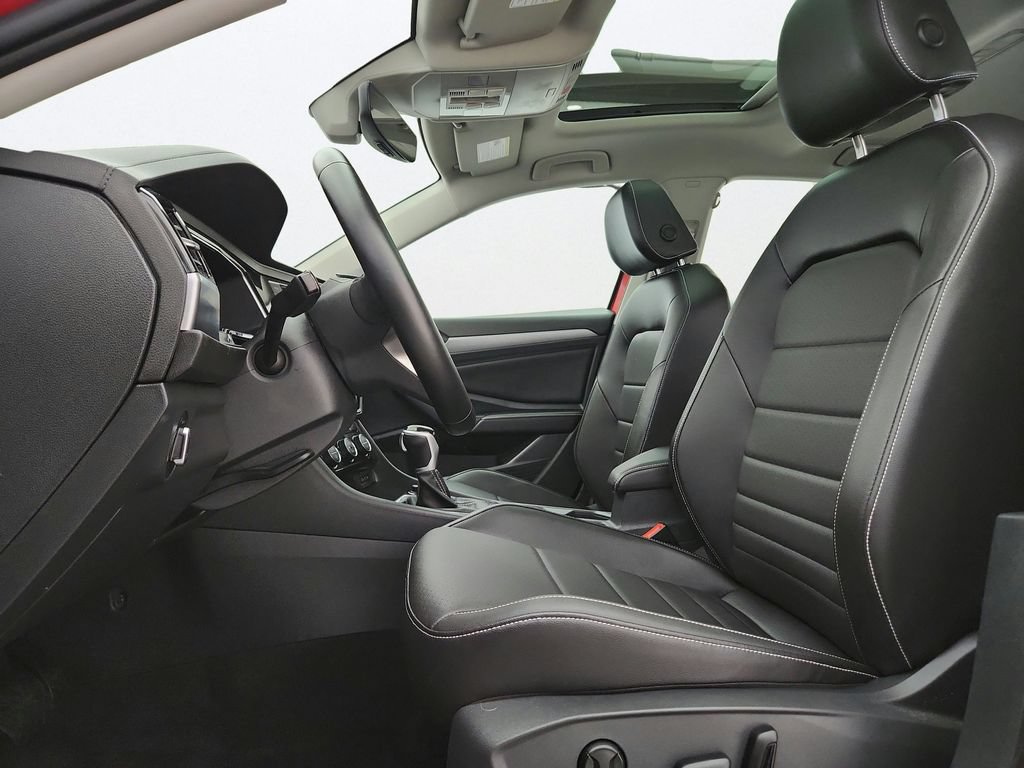 Used 2023 Volkswagen Jetta SE w/ Panoramic Sunroof Package FWD image 10