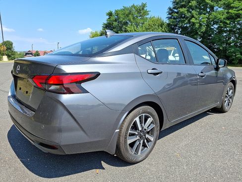 New 2025 Nissan Versa SV w/ Electronics Package image 4